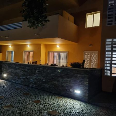 Marinho - 2 Bedroom 2 Bathroom Ground Floor Apartment With Communal Pool And Gardens Conceição Buitenkant foto
