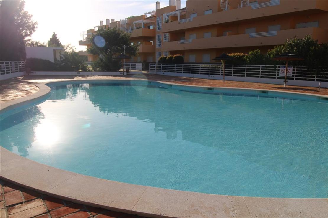 Marinho - 2 Bedroom 2 Bathroom Ground Floor Apartment With Communal Pool And Gardens Conceição Buitenkant foto